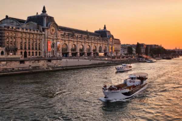 Balade sur la Seine - Sortie couple